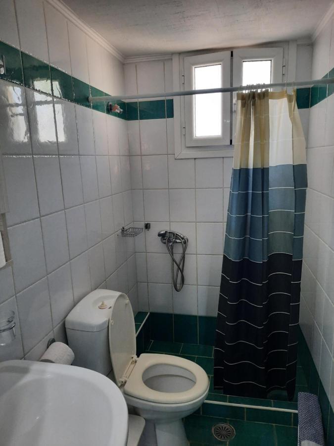 Athina Apartments Ступа Екстер'єр фото
