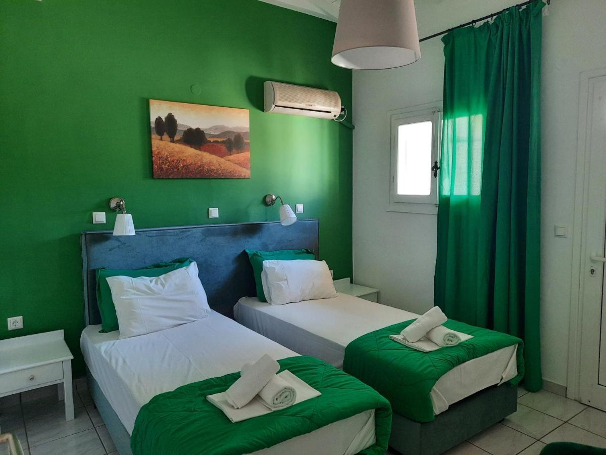 Athina Apartments Ступа Екстер'єр фото